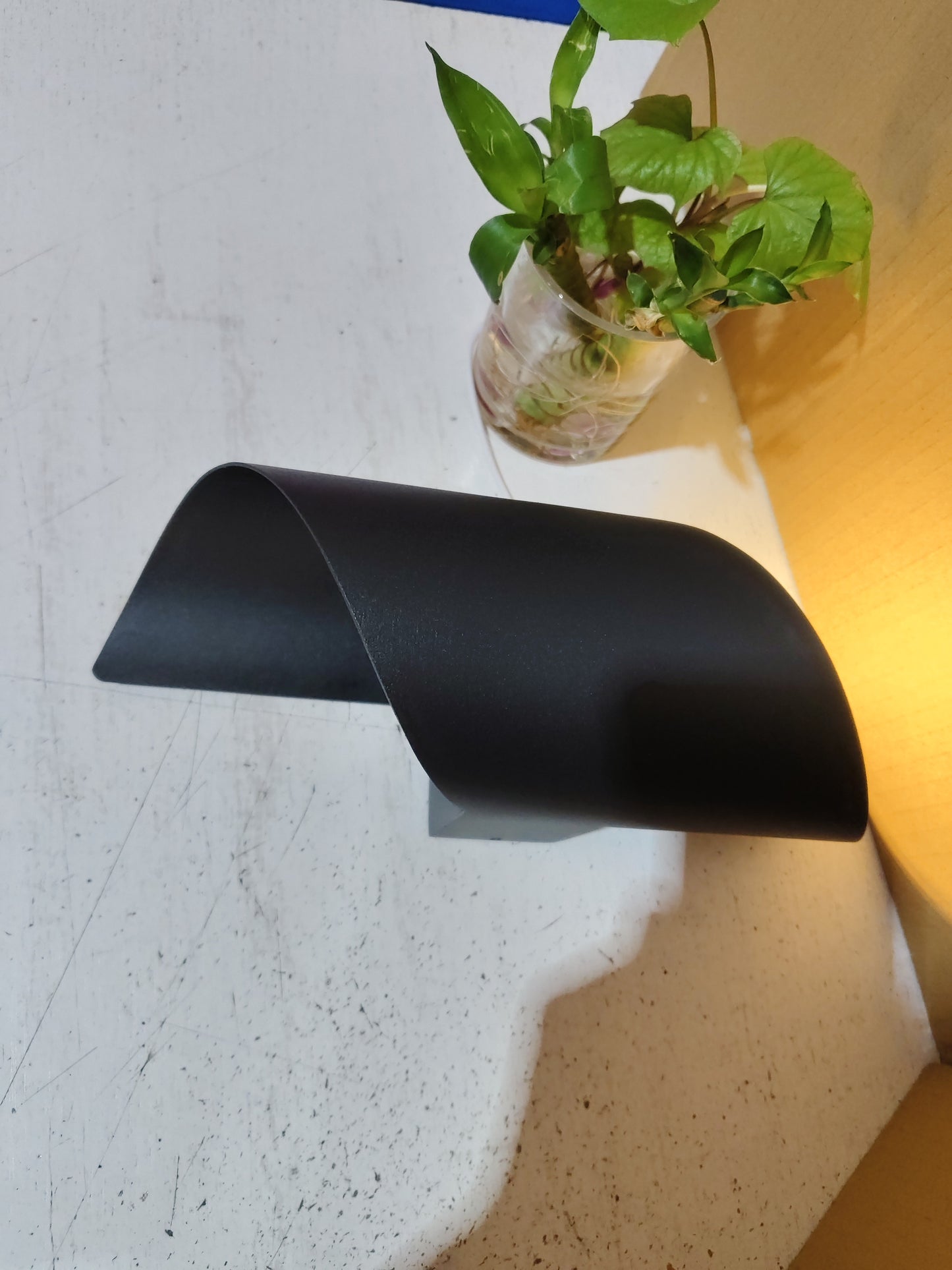 Bright Simple Induction Wall Lamp